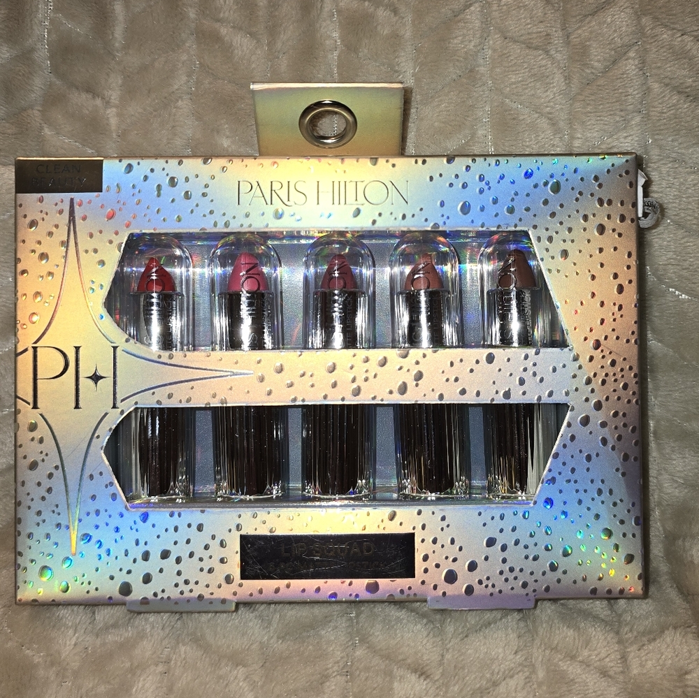 Paris Hilton Lipstick Set
